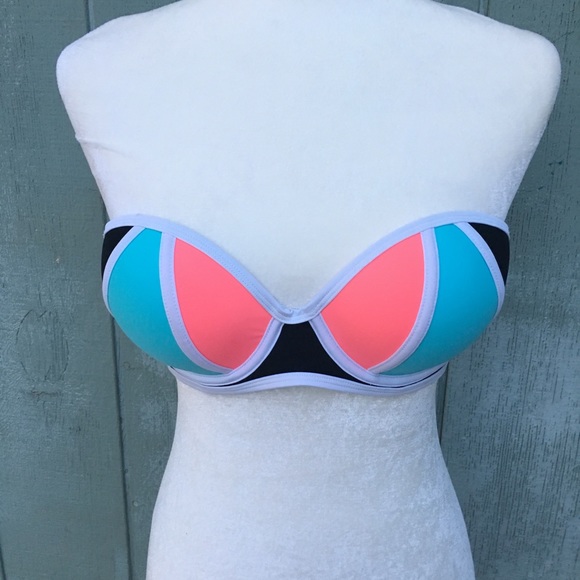 Arizona Jean Bikini Top - Picture 1 of 5